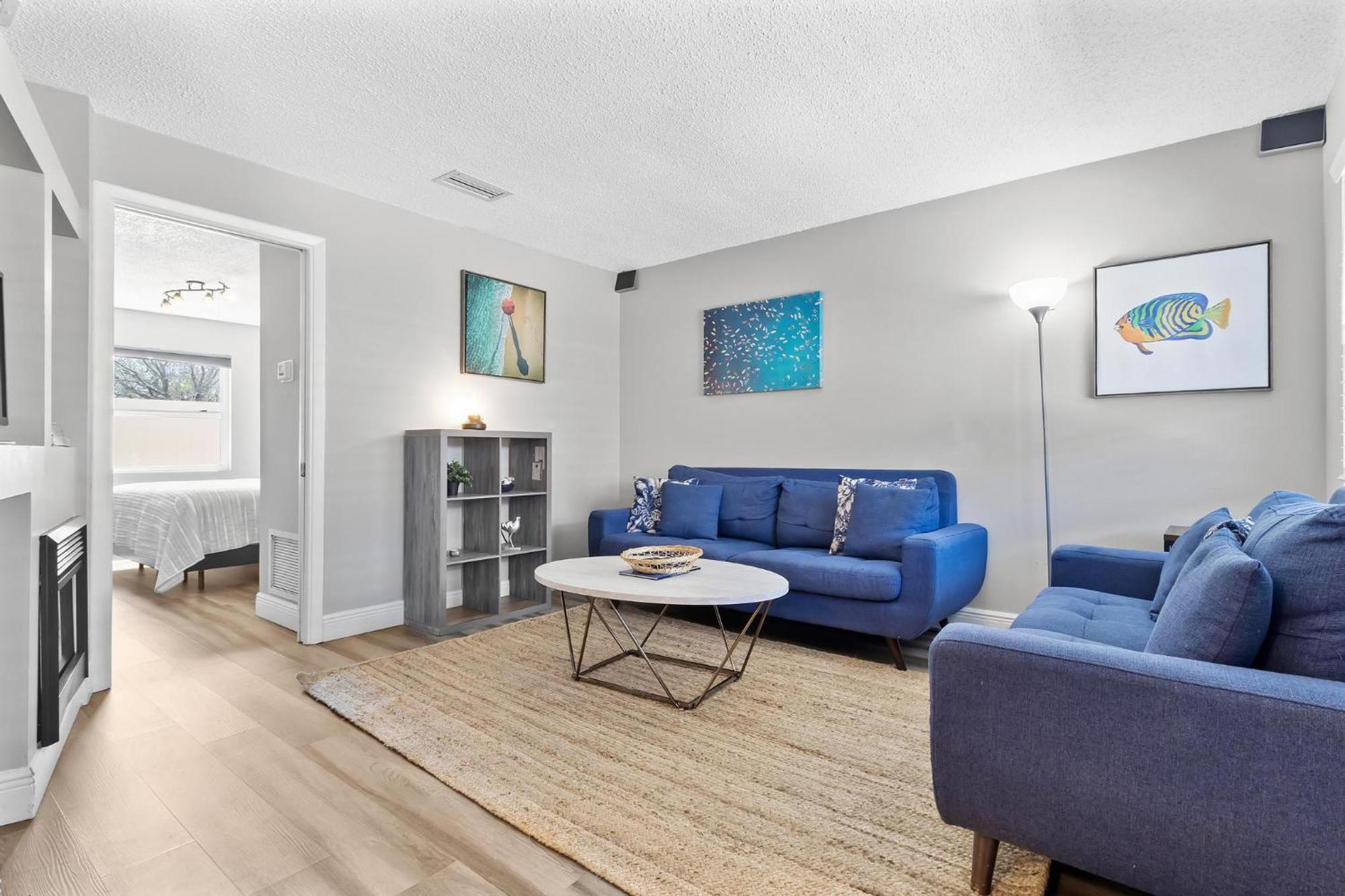 Apartment Spanish 52 - Damage Free & Across The Street From White Beaches Of Indian Rocks Beach!
